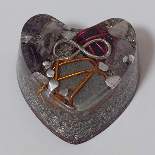 Orgonita con forma de Corazón modelo 11 Tamaño S