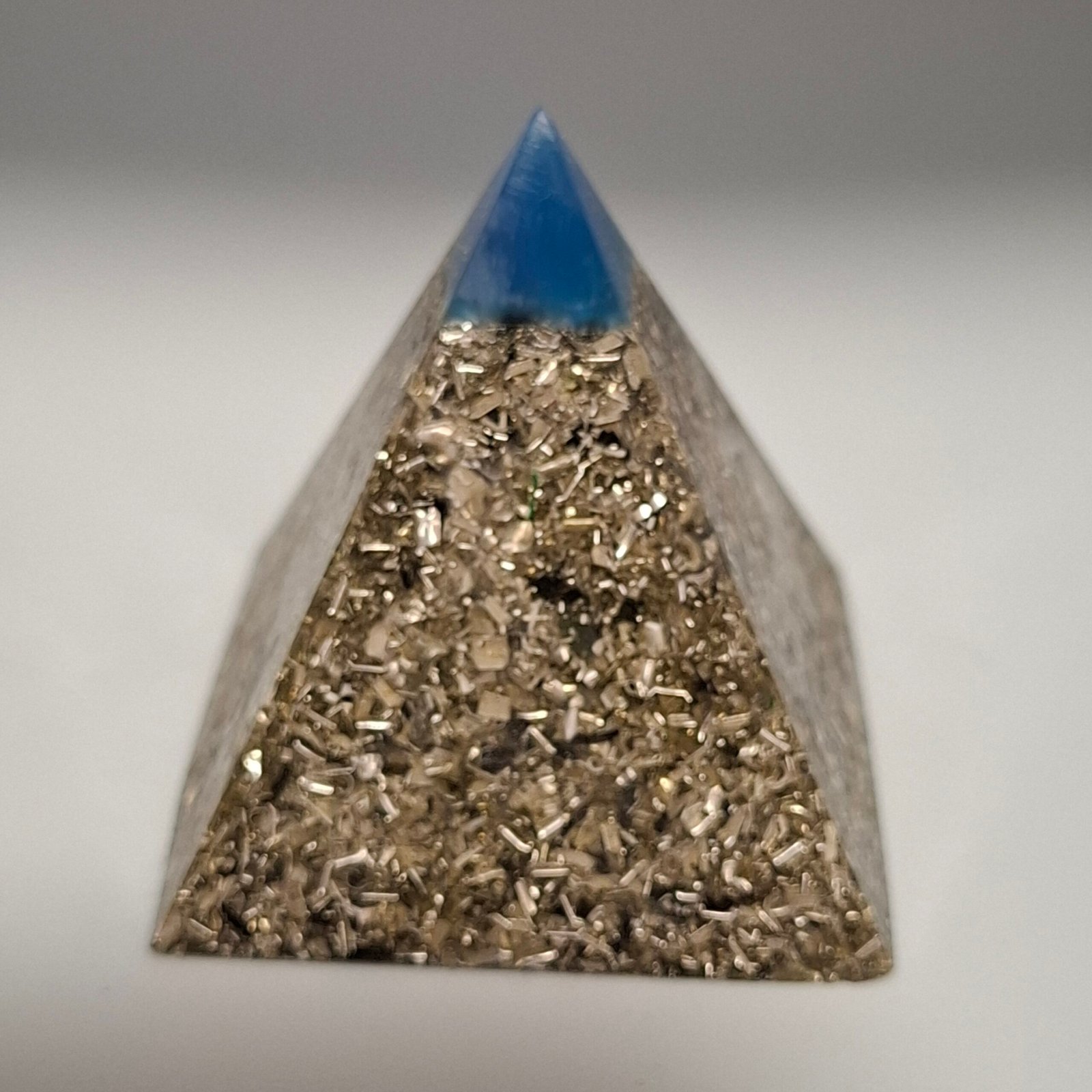 Electronite con forma de Pirámide modelo 15. Tamaño S. - Imagen 2