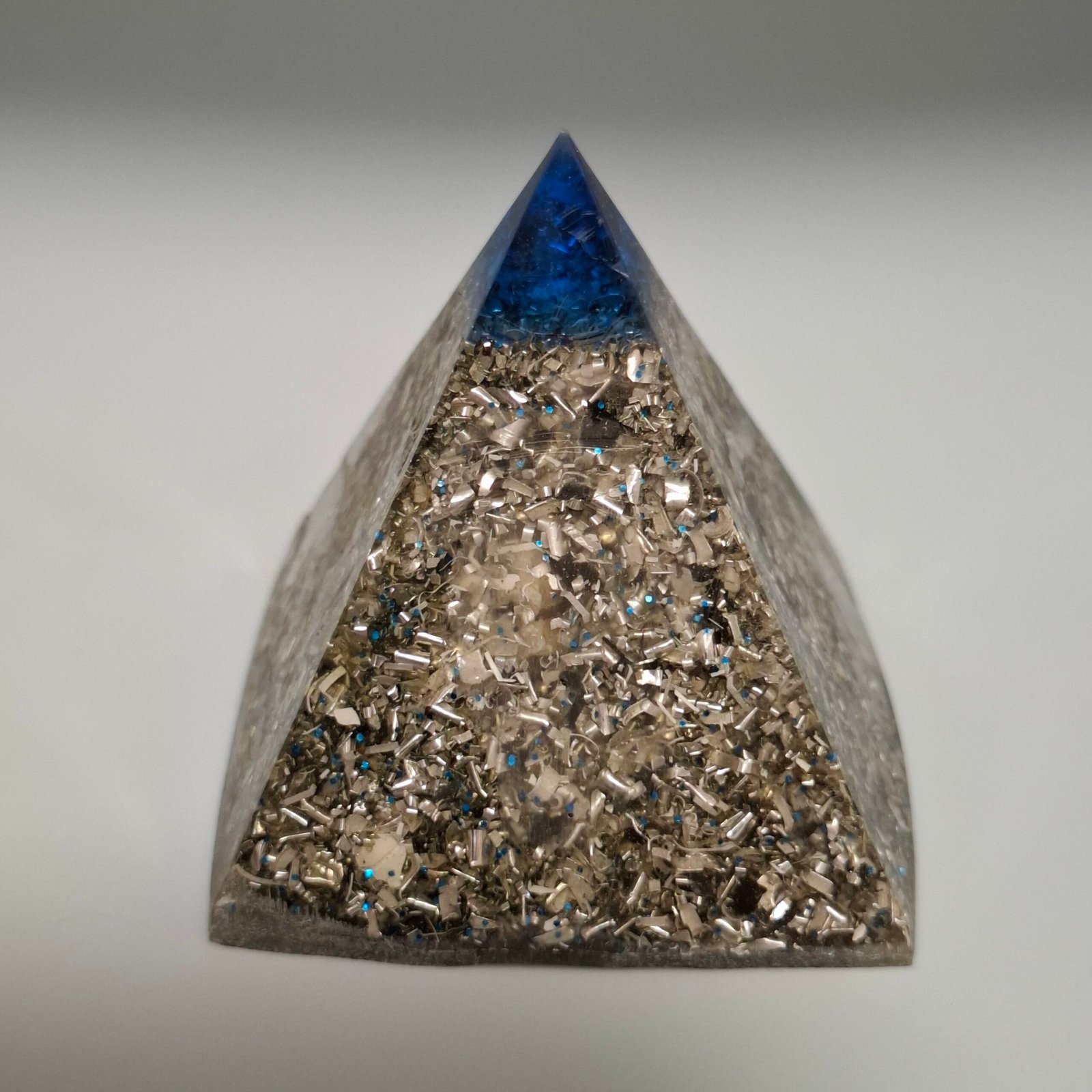 Electronite con forma de Pirámide modelo 17 Tamaño S - Imagen 2